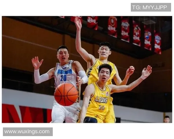 武汉篮球队强势领跑锦标赛积分榜总分高达73分展现冠军实力 武汉篮球队强势领跑锦标赛积分榜总分高达73分展现冠军实力